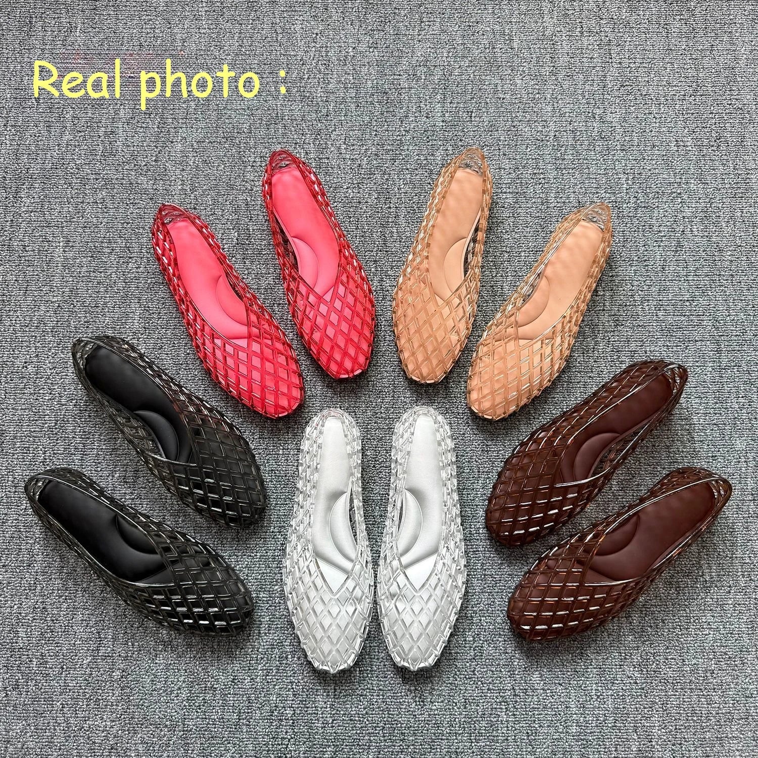Women Crystal Jelly Shoes Girls Fashion Summer Flats Sandals V-mouth Slip-on Style Soft Sole Girls Daily Walking Driving Flats