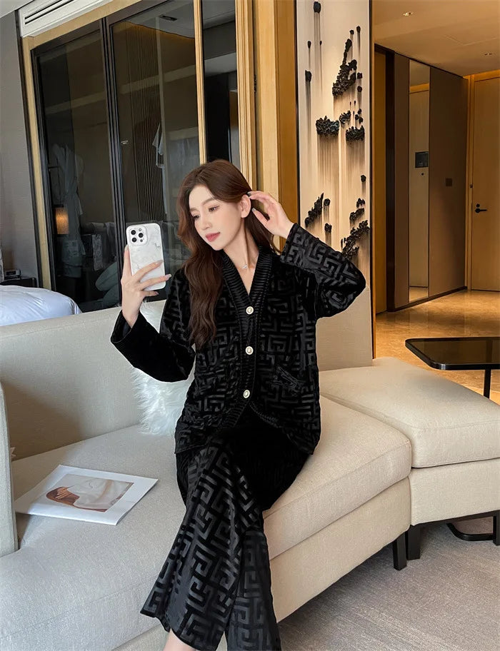 Autumn and winter new gold velvet pajamas V-neck Korean velvet sweet and sexy lace home clothes