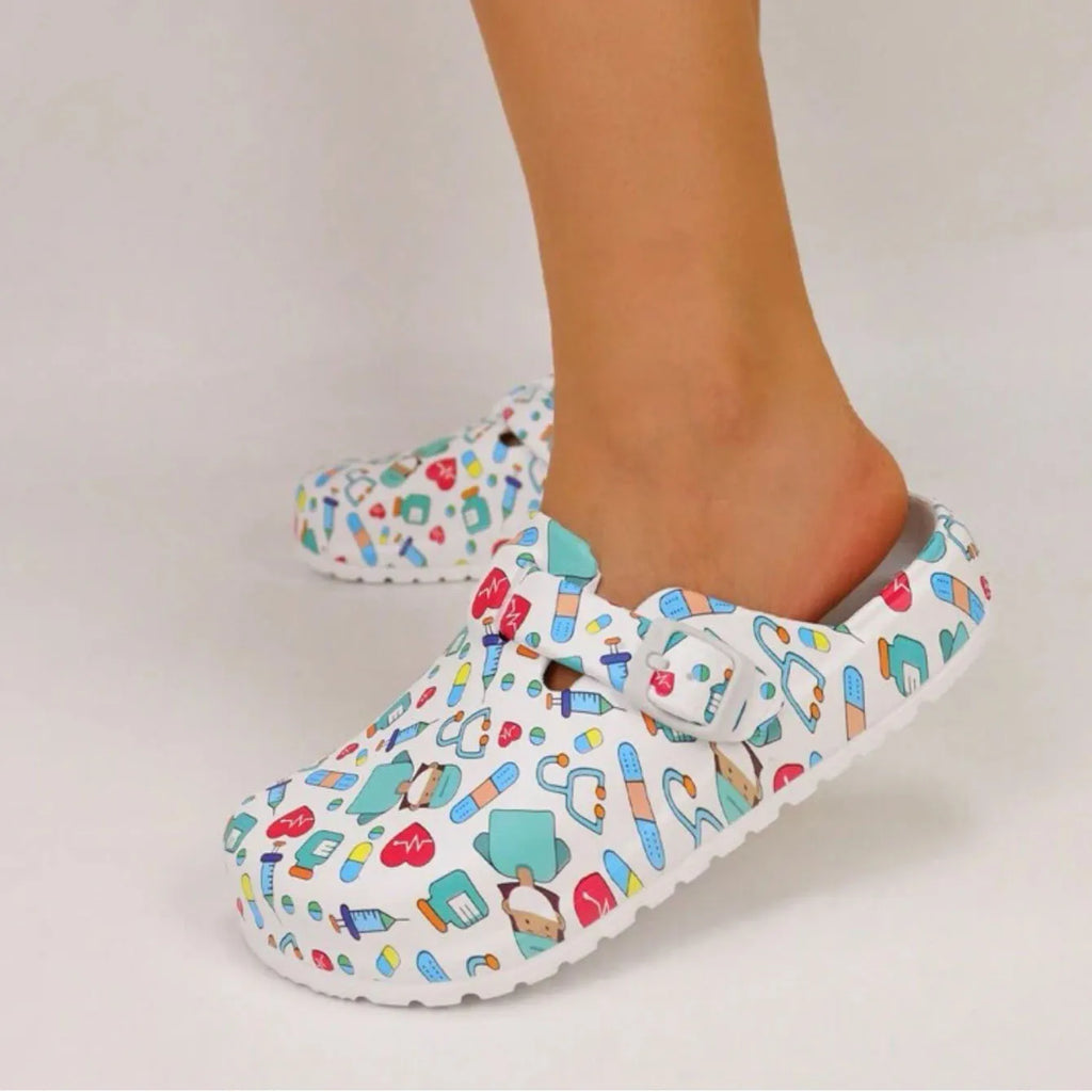 Medical Shoes EVA Non-slip Laboratory Doctor Clogs Non-slip Nurse Surgical Slides Casual Beach Womens Indoor Work Slippers