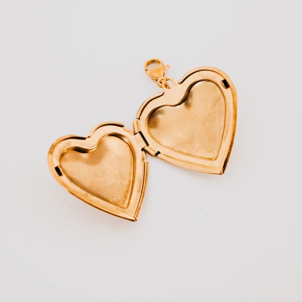 Lovestruck Heart Locket
