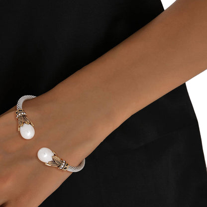 White Pearl Leaf Cable Bangle