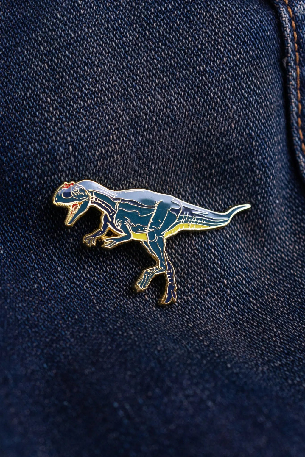Allosaurus Enamel Pin (Allosaurus fragilis)