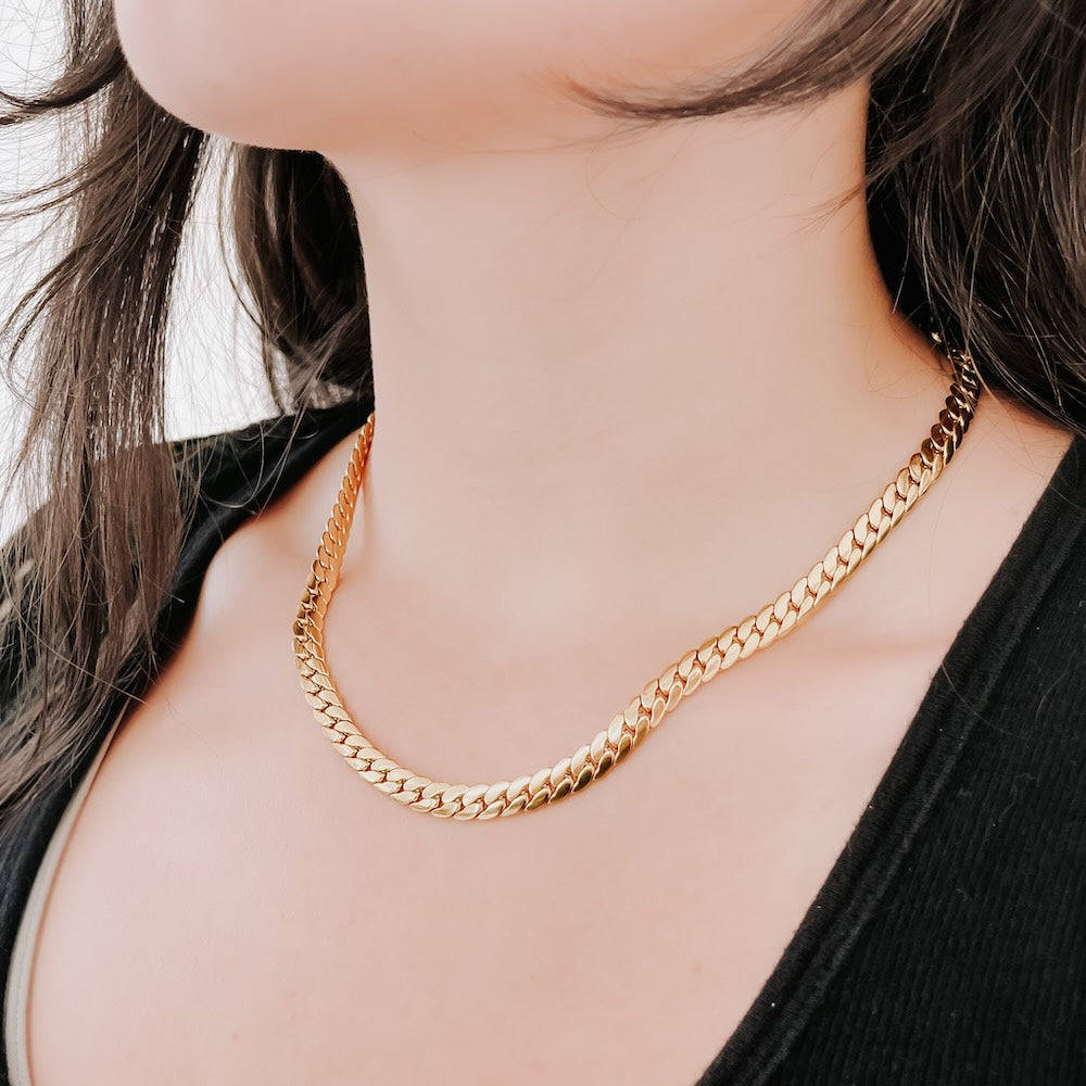 Essential Curb Chain Link Necklace - WATERPROOF