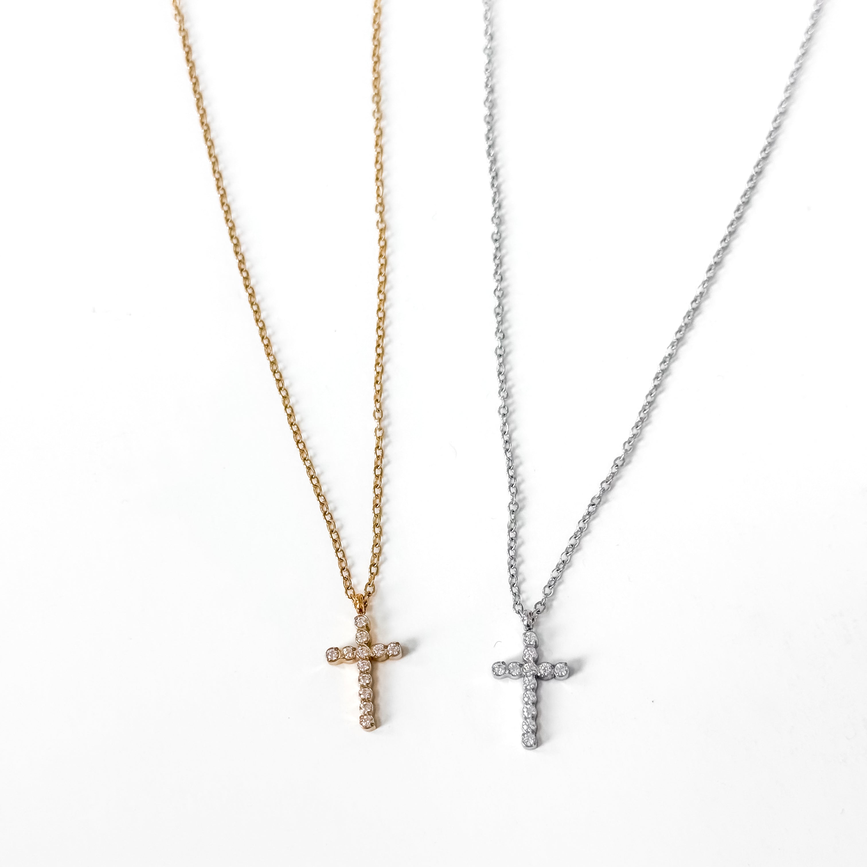 Shiloh Simple Cross Necklace - WATERPROOF