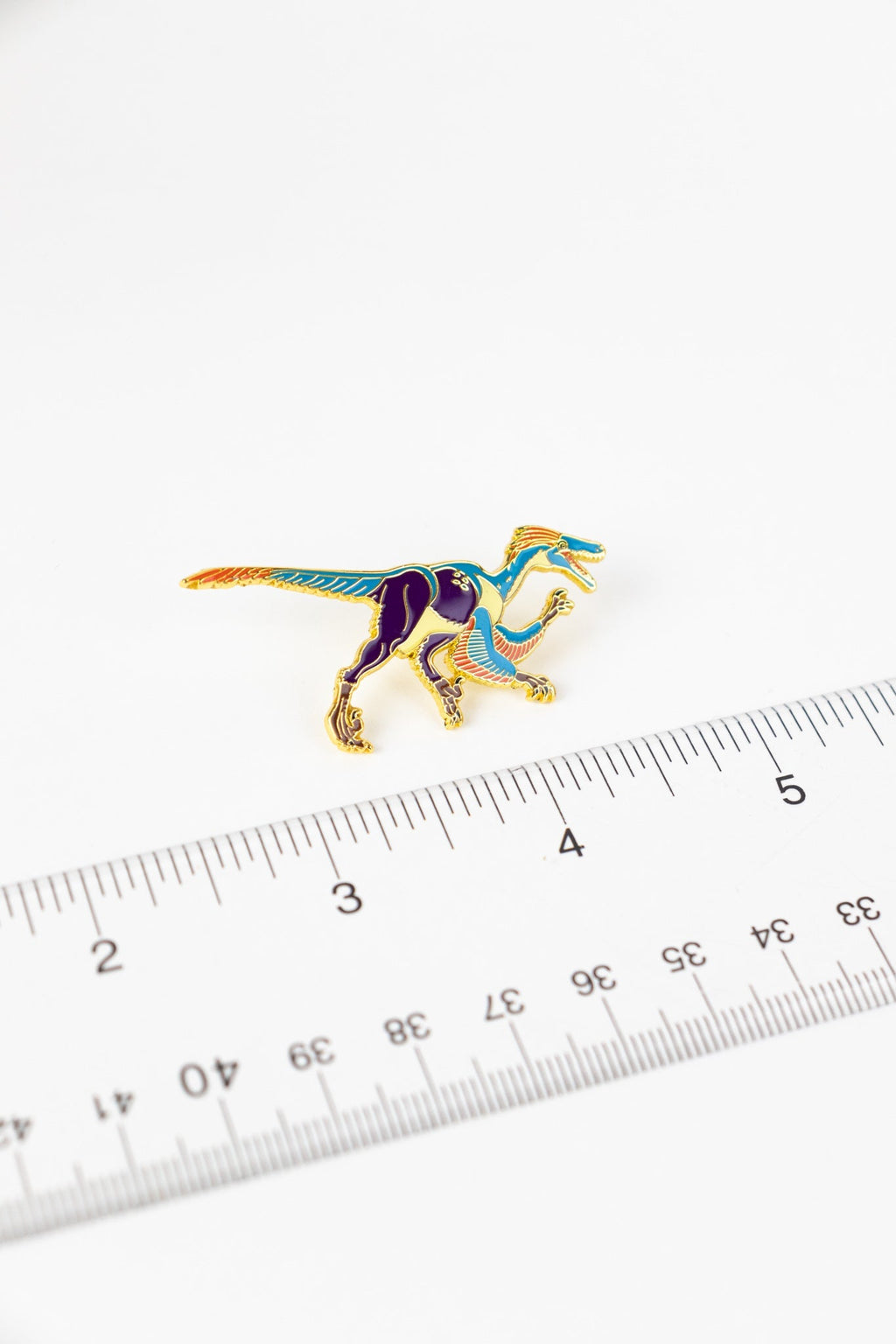 Velociraptor Enamel Pin (Velociraptor mongoliensis)